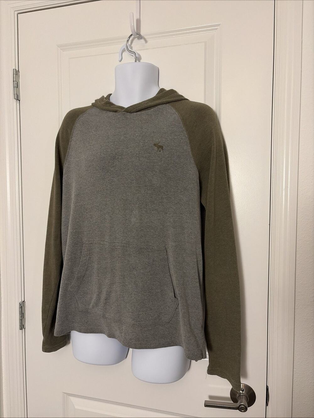 Abercrombie fitch Lightweight Pullover Hoodie M